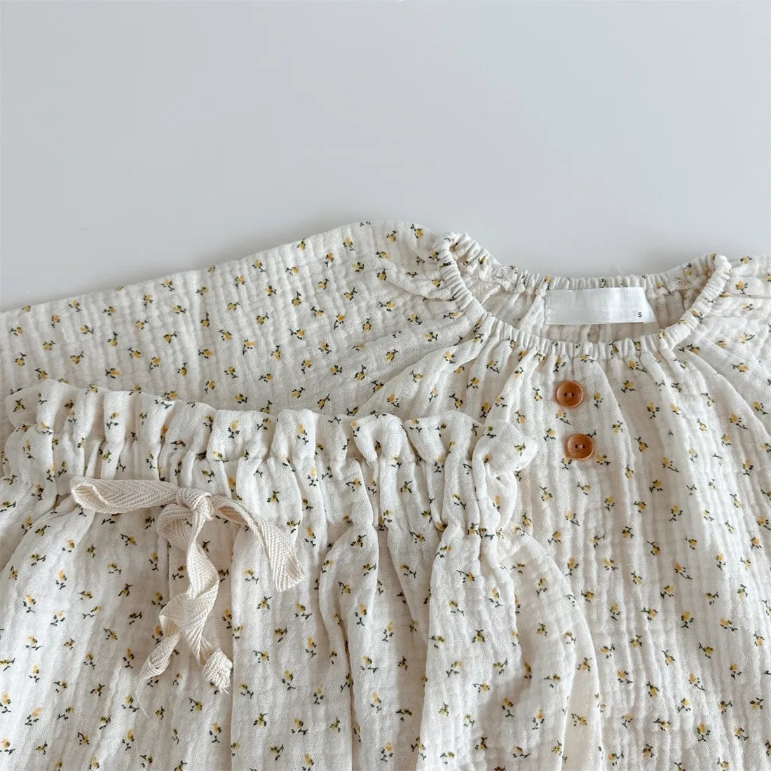 Long-Sleeved Top & Shorts Print Set