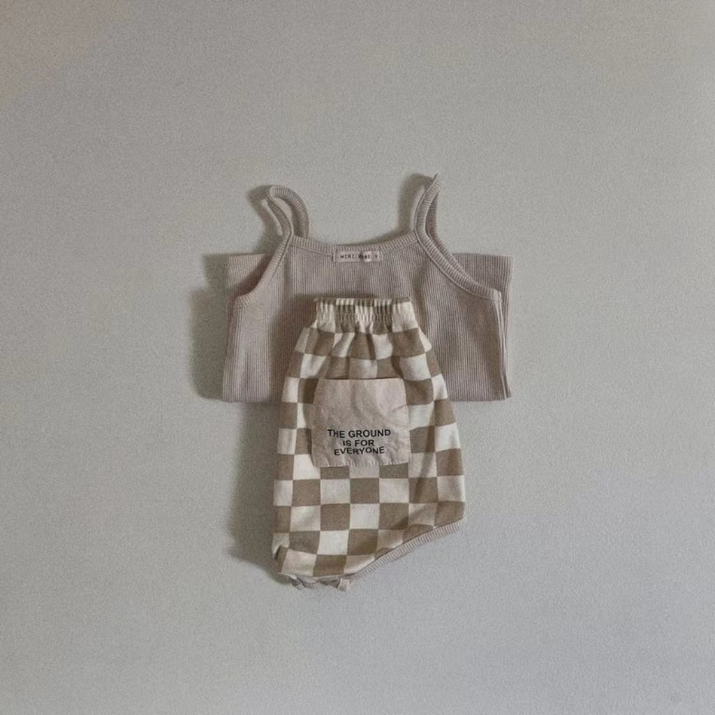 Solid Vest & Patch Plaid Shorts Set