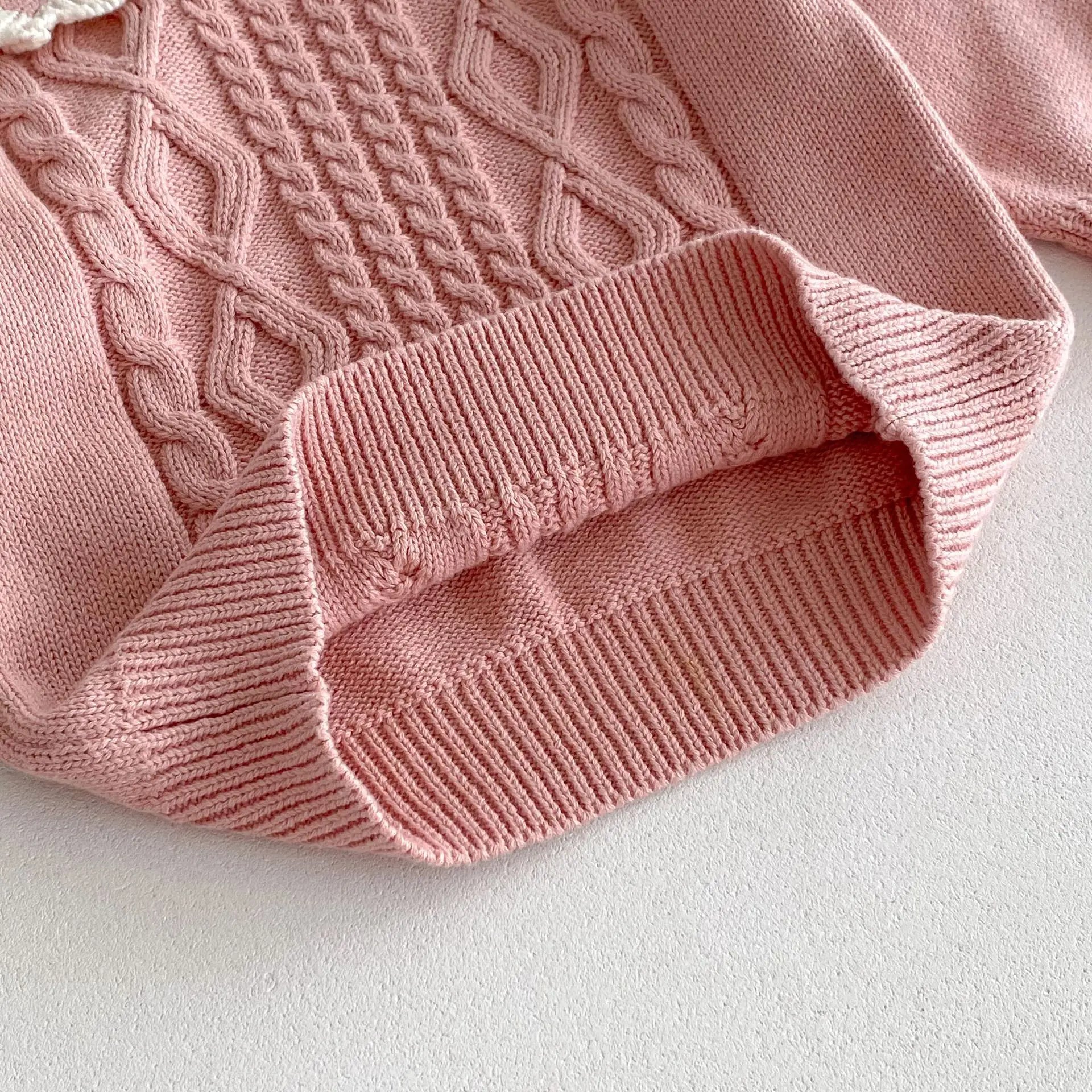 Girls Lace Lapel Knit Sweater & Pleated Skirt