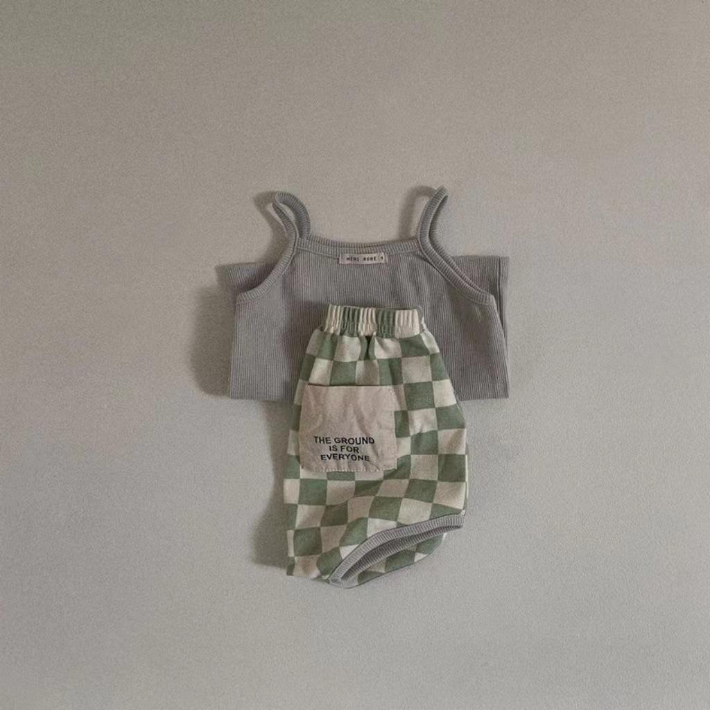 Solid Vest & Patch Plaid Shorts Set