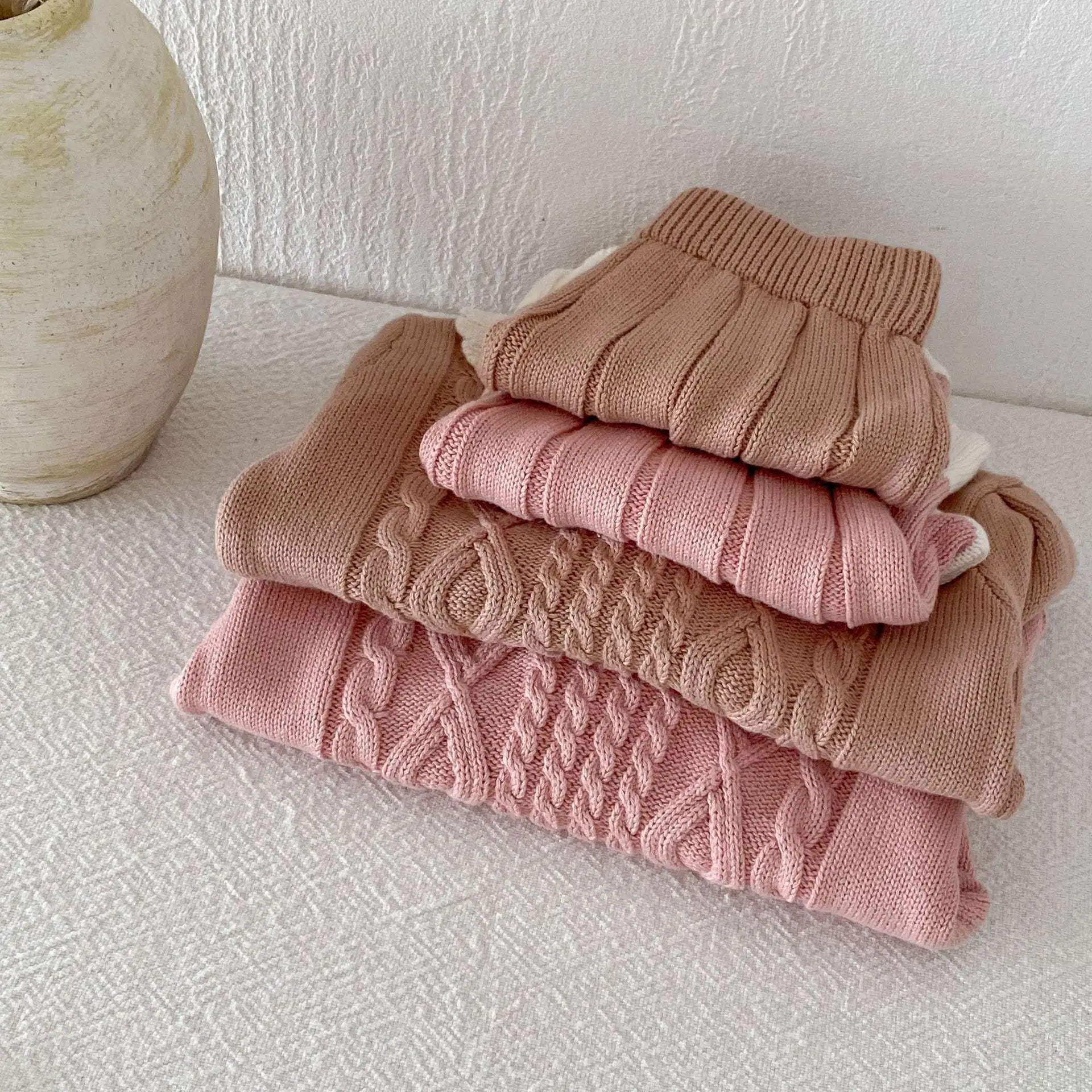 Girls Lace Lapel Knit Sweater & Pleated Skirt