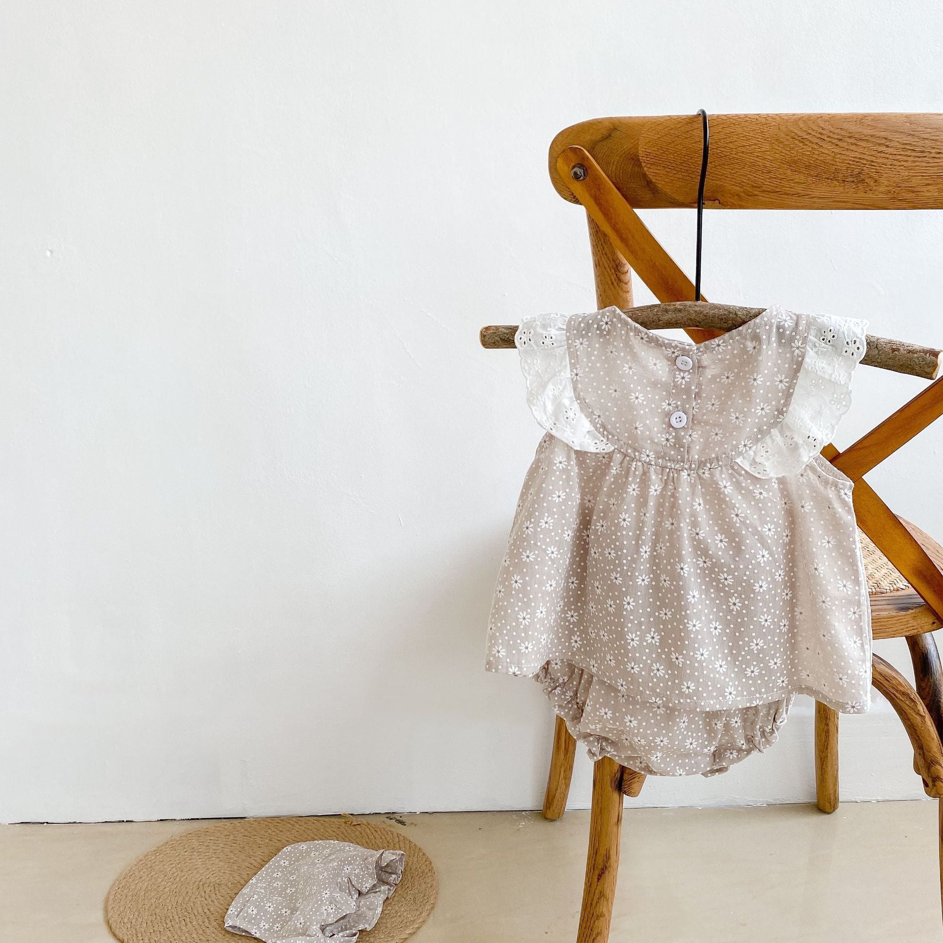 Daisy Print Three-Piece Set